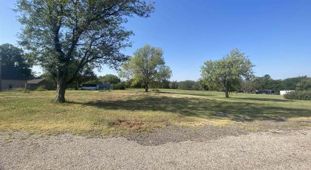 Photo of 502 W 3rd St, Ellis, KS 67637