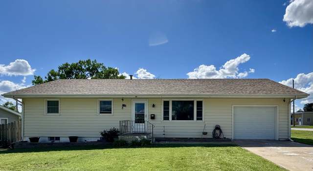 Photo of 400 Dorrance St, Ellis, KS 67637