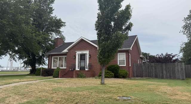 Photo of 403 Mann Ave Ave, Larned, KS 67550