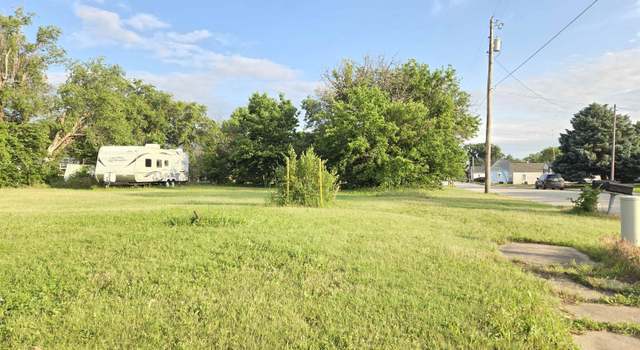 Photo of 1106 Cedar St, Victoria, KS 67671
