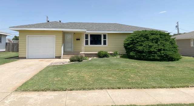 Photo of 1310 Lawrence Dr Dr, Hays, KS 67601