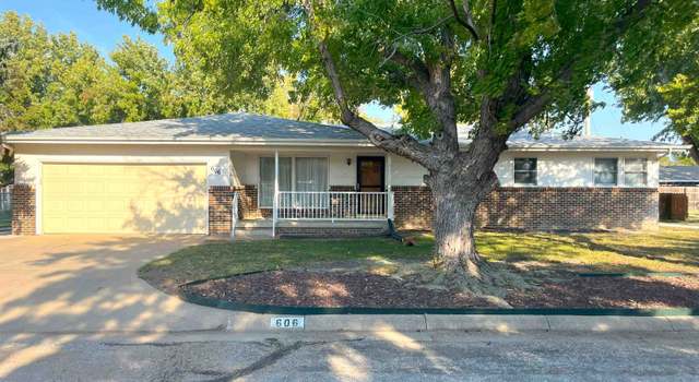 Photo of 606 Sunset Dr, Victoria, KS 67671