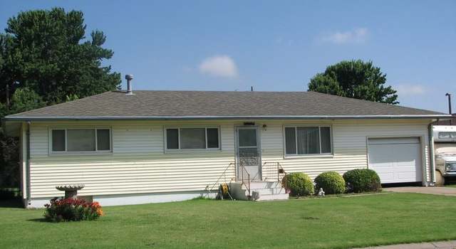 Photo of 702 W 17th St St, Larned, KS 67550