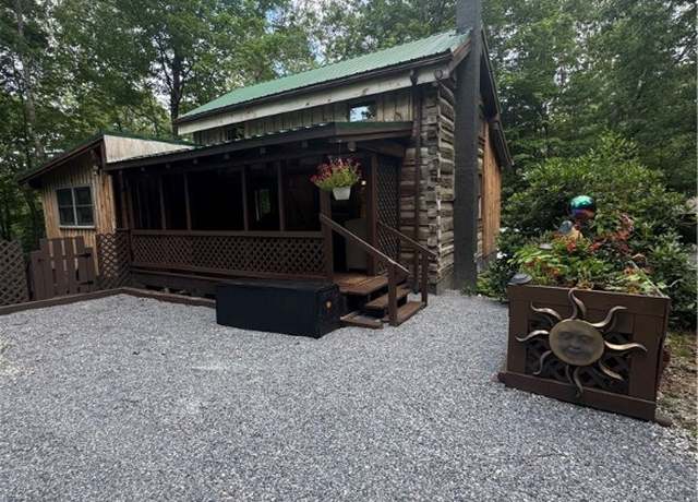 Property at 181 Oak Ln, Newland, NC 28657, 1 bed, 2 baths