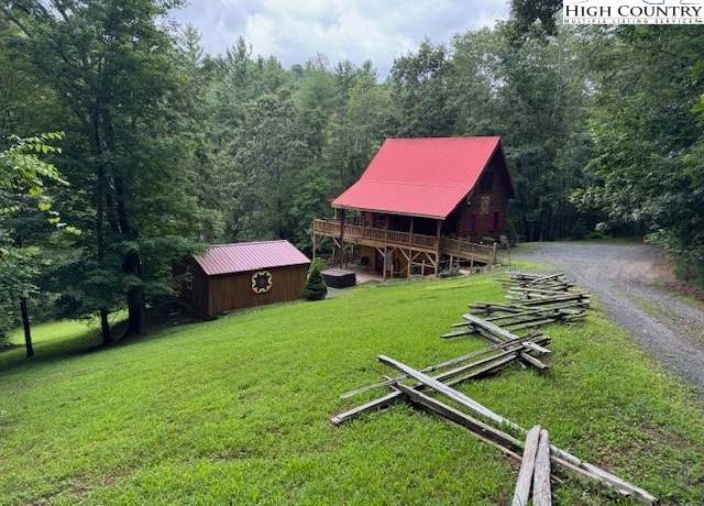 Property at 637 Monticello Dr, West Jefferson, NC 28694, 3 beds, 3 baths