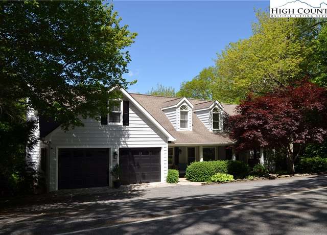 Property at 387 Tarry Acres Cir, Blowing Rock, NC 28605, 4 beds, 4 baths