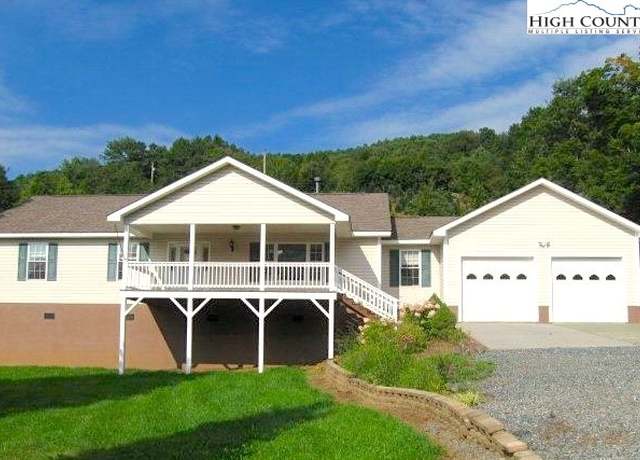 Property at 163 Goldfinch Hl, Boone, NC 28607, 3 beds, 2 baths