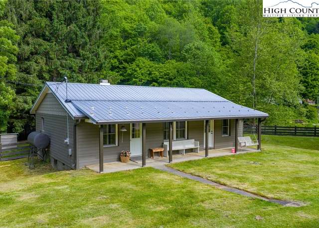 Property at 1369 Anderson Hill Rd, Lansing, NC 28643, 1 bed, 1.5 baths