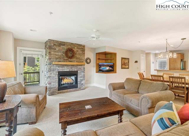 Property at 565 Peaceful Haven Dr Unit M-2, Boone, NC 28607, 2 beds, 2.5 baths