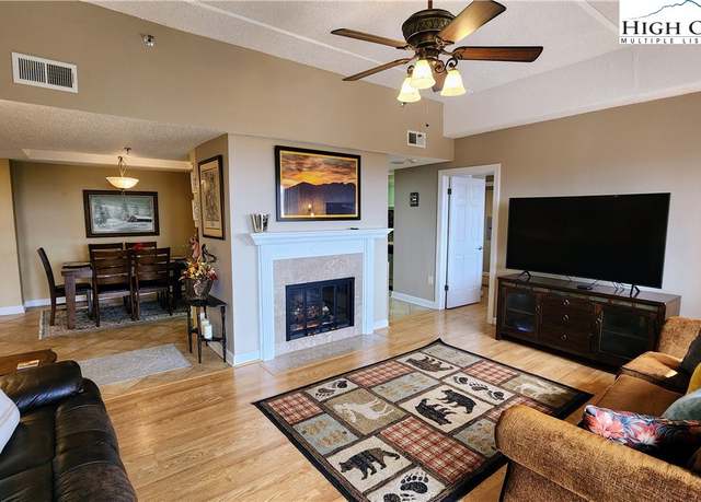 Property at 303 Sugar Top Dr #2116, Sugar Mountain, NC 28604, 2 beds, 2 baths