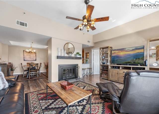 Property at 303 Sugar Top Dr #3128, Sugar Mountain, NC 28604, 2 beds, 2 baths