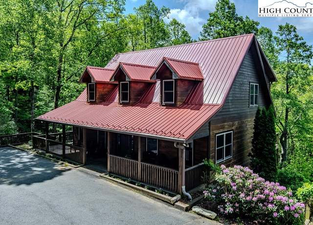 Property at 135 Summit Creek Trl, Boone, NC 28607, 3 beds, 3.5 baths