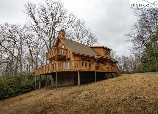 Property at 8280 Hemlock Ridge Rd, Blowing Rock, NC 28605, 3 beds, 2 baths