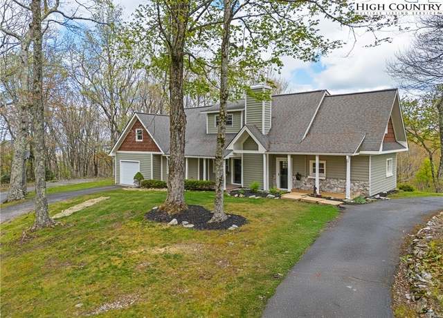 Property at 316 Crest Hl, Banner Elk, NC 28604, 4 beds, 2 baths