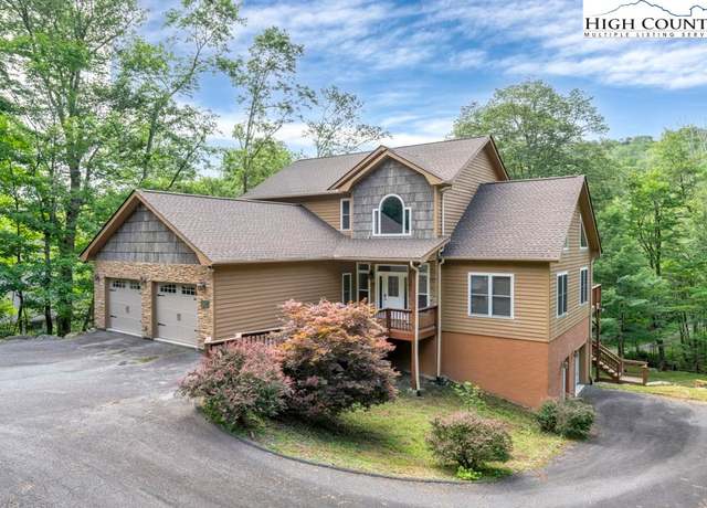 Property at 182 Shelter Rock Cir, Sugar Mountain, NC 28604, 4 beds, 4.5 baths