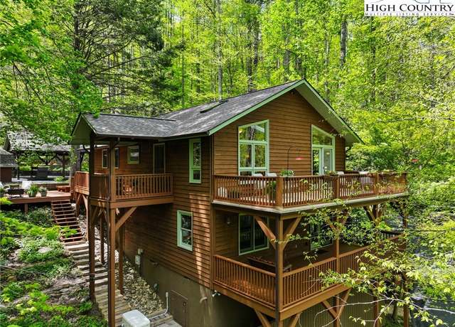Property at 486 Tara Dr, Banner Elk, NC 28604, 3 beds, 2.5 baths