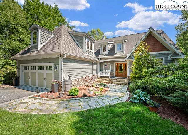 Property at 128 E Pinecrest Ct, Boone, NC 28607, 4 beds, 4.5 baths