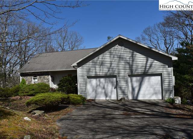 Property at 193 Deer Park Ln, Sparta, NC 28675, 2 beds, 2 baths