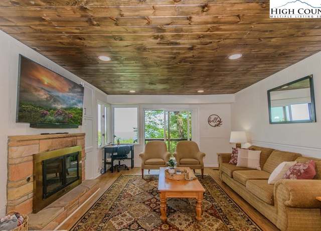 Property at 220 Northridge Rd #25, Beech Mountain, NC 28604, 3 beds, 3 baths