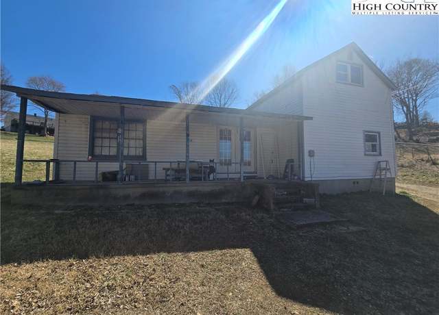 Property at 1114 Brickyard Way, Lenoir, NC 28645, 3 beds, 1 bath