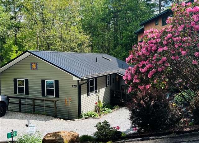 Property at 229 Spring Brook Rd, Newland, NC 28657, 2 beds, 1.5 baths