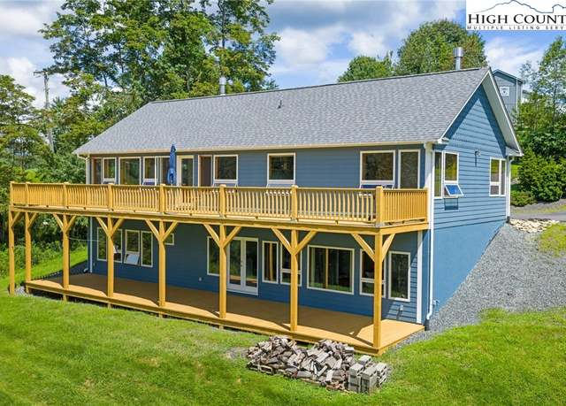 Property at 1030 Raven Rock Dr, Boone, NC 28607, 3 beds, 2.5 baths