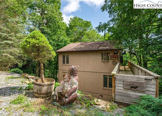 Property at 106 Village Rd, Beech Mountain, NC 28604, 4 beds, 3 baths