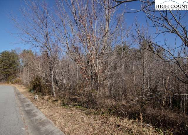 Property at 712 SE Chatsworth St, Lenoir, NC 28645