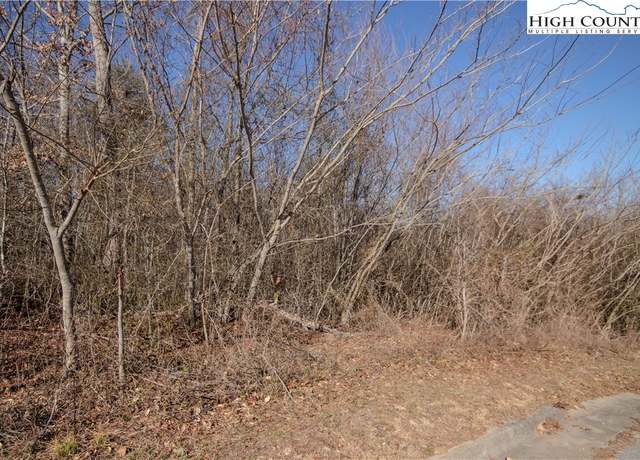 Property at 740 SE Chatsworth St, Lenoir, NC 28645