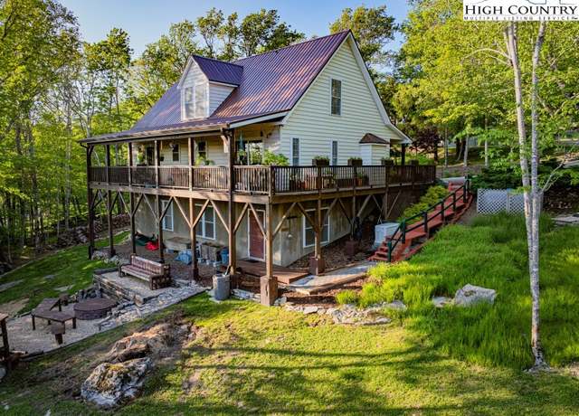 Property at 102 Wintergreen Way, Beech Mountain, NC 28604, 3 beds, 3.5 baths