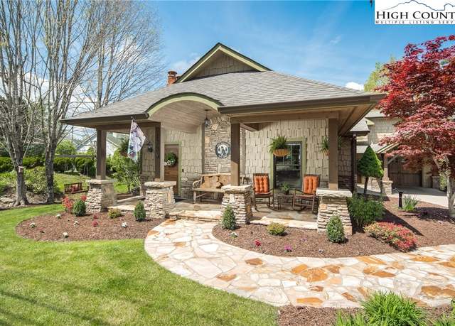 Property at 173 Chestnut Dr, Blowing Rock, NC 28605, 4 beds, 3 baths