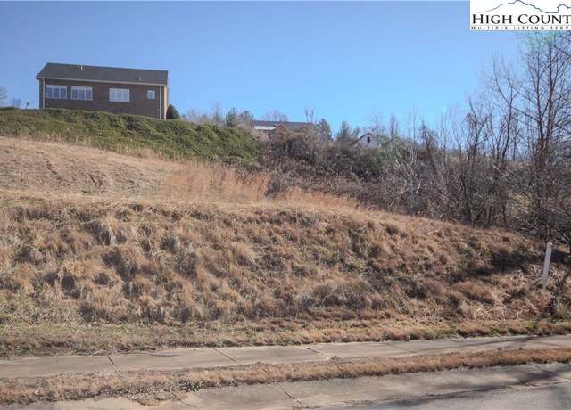 Property at 747 SE Chatsworth St, Lenoir, NC 28645