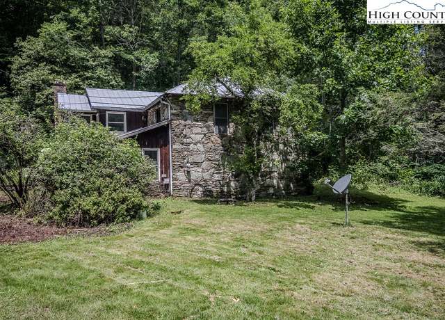 Property at 3742 US Highway 321 Blvd #54, Blowing Rock, NC 28605, 2 beds, 2 baths