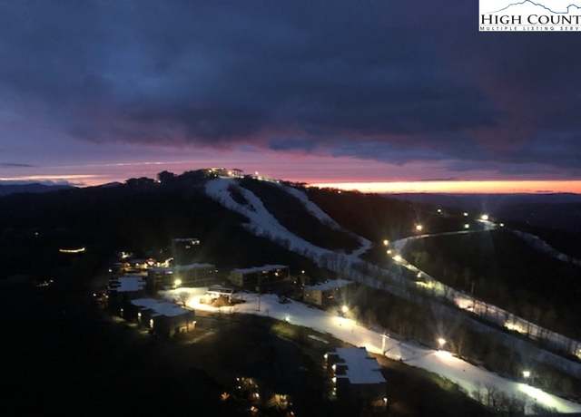 Property at 303 Sugar Top Dr Unit -3029, Sugar Mountain, NC 28604, 2 beds, 2 baths