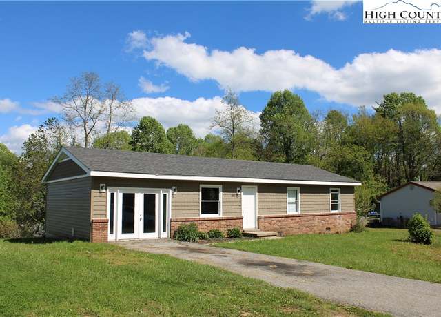 Property at 382 Hardaman Cir, Boone, NC 28607, 3 beds, 1 bath