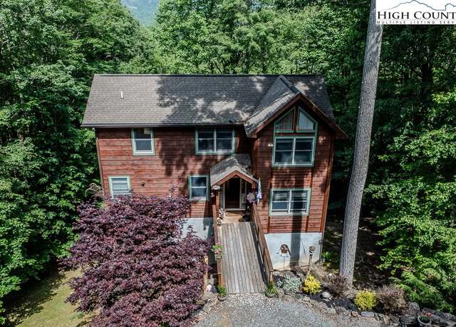 Property at 167 Rhododendron Drive Dr, Beech Mountain, NC 28604, 5 beds, 5 baths