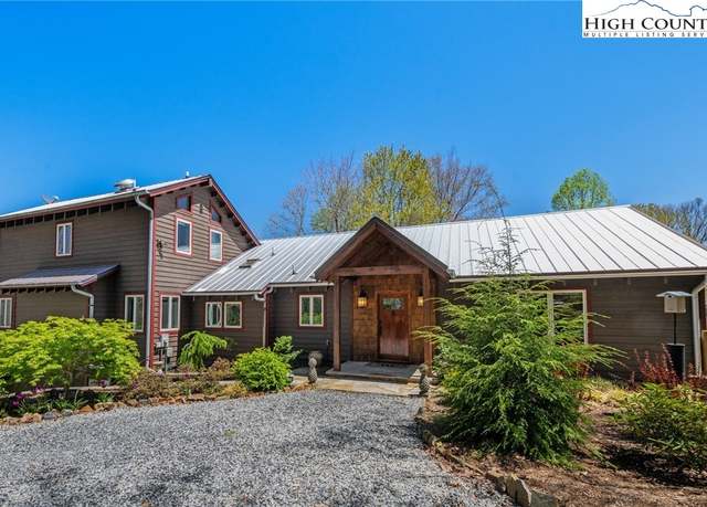 Property at 792 Pigeon Roost Rd, Banner Elk, NC 28604, 3 beds, 2 baths