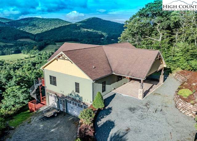 Property at 196 Hanley Ln, Boone, NC 28607, 3 beds, 3.5 baths