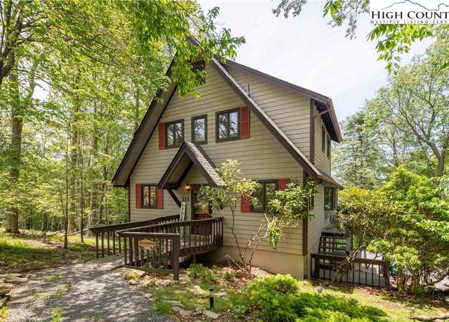 Property at 111 Pinnacle Ridge Rd, Beech Mountain, NC 28604, 4 beds, 3 baths