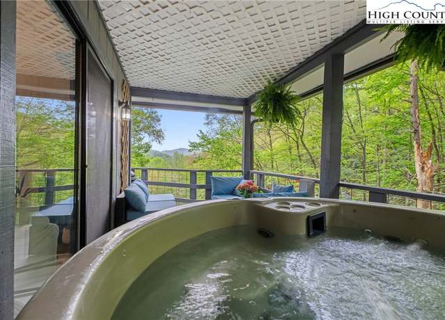 Property at 252 Hemlock Rd, Banner Elk, NC 28604, 3 beds, 3 baths