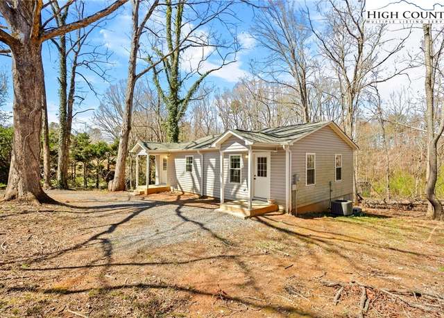 Property at 117 Hibriten Mountain Rd, Lenoir, NC 28645, 3 beds, 2 baths