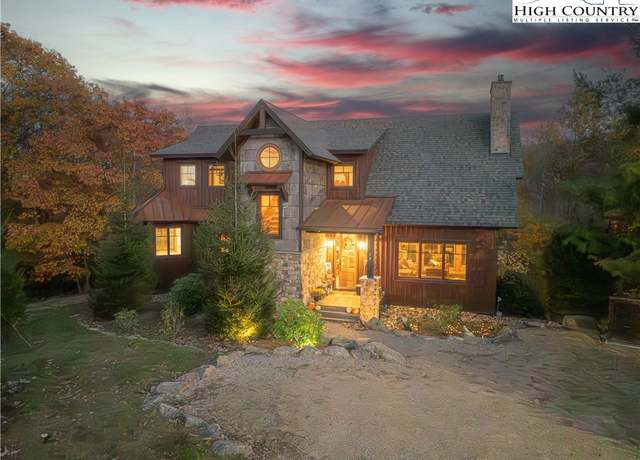 Property at 40 High Country Ct, Banner Elk, NC 28604, 3 beds, 2.5 baths