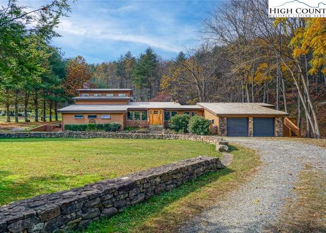 Property at 949/951 Watauga River Rd, Sugar Grove, NC 28679, 4 beds, 4.5 baths