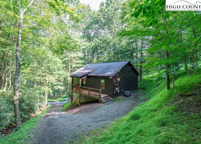 Property at 828 Tarleton Cir, Boone, NC 28607, 2 beds, 2 baths