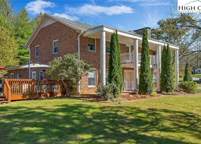 Property at 4023 Nettle Knob Rd, West Jefferson, NC 28694, 4 beds, 3 baths