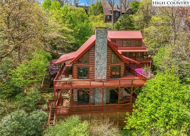 Property at 155 Blackberry Ln, Blowing Rock, NC 28605, 4 beds, 3.5 baths