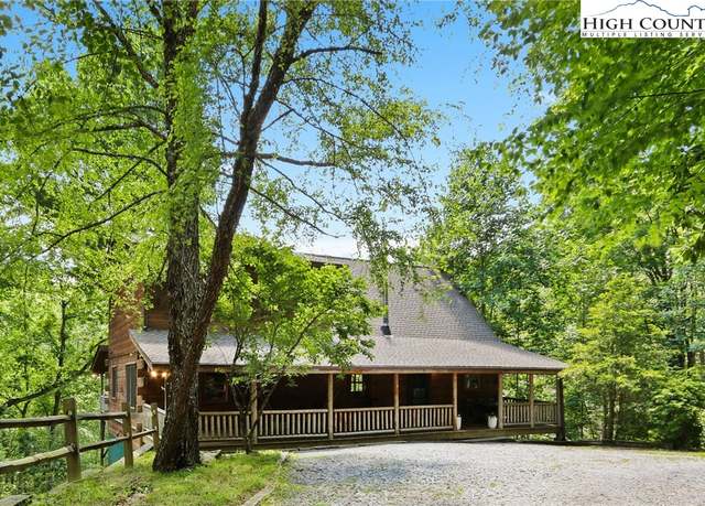 Property at 121 Woodvalley Ln, Boone, NC 28607, 2 beds, 3 baths