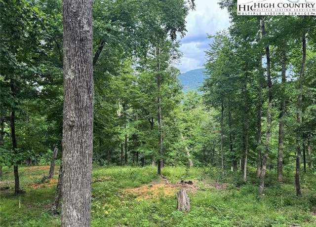 Property at 7 Autumn Ln, West Jefferson, NC 28694
