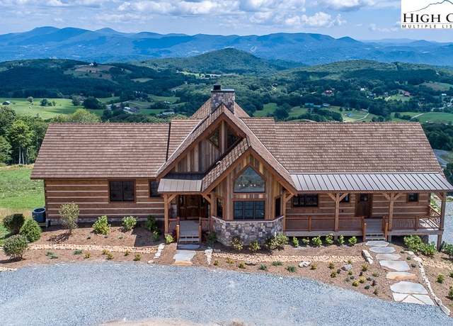 Property at 374 Foxfire Dr, Banner Elk, NC 28604, 3 beds, 2.5 baths