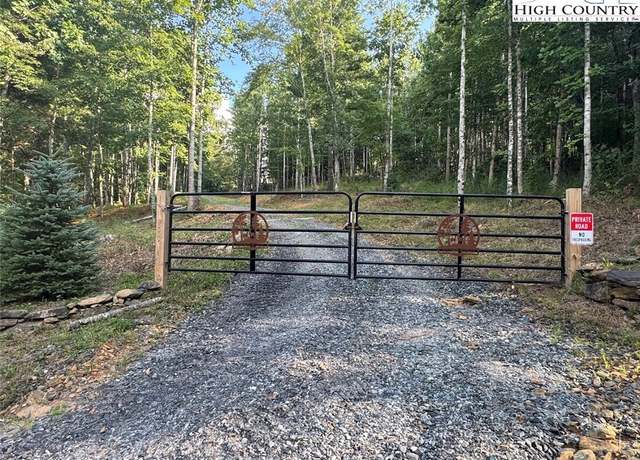Property at 10 Autumn Ln, West Jefferson, NC 28694
